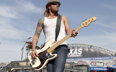 Основателю группы 3 Doors Down дали 10 лет тюрьмы за хранение оружия