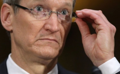 Тим Кук потребовал от Bloomberg опровержения статьи о шпионских чипах на серверах Apple