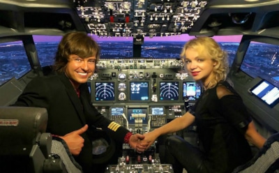 Прохор Шаляпин и Цымбалюк-Романовская вместе учатся управлять "Боингом"