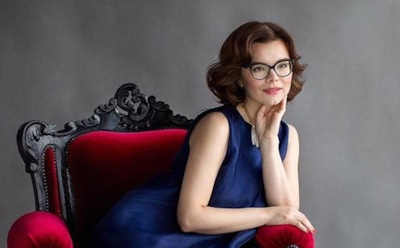 Помощница Евгения Петросяна открестилась от слухов о беременности