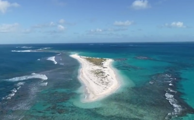 На Гавайях после урагана «Валака» исчез остров