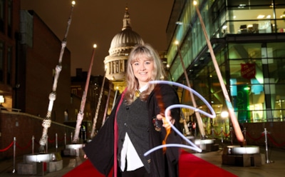 В Лондоне появились гигантские волшебные палочки из «Гарри Поттера»