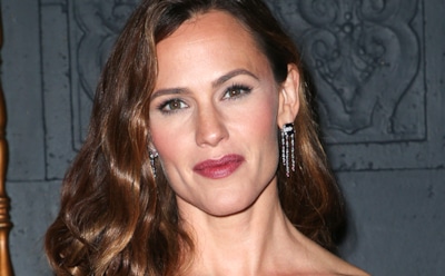 Дженнифер Гарнер завела отношения с бизнесменом после развода с Аффлеком