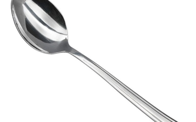 Китаец прожил год со столовой ложкой в груди