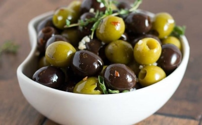 Ученые: кожура оливок эффективна в борьбе с раковыми клетками