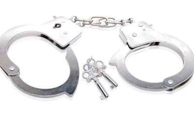 В Петербурге солистов двух групп задержали за хранение наркотиков