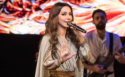 Зара выложила песню, написанную для нее Марией Захаровой и Фадеевым