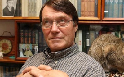 В Москве с ножевым ранением госпитализирован поэт Иван Жданов