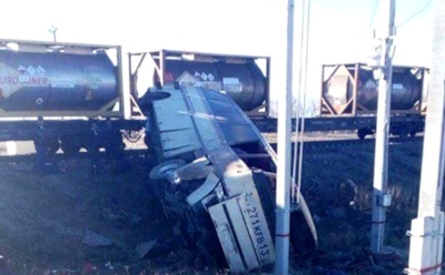 В Саратовской области 4 человека погибли при столкновении поезда с автобусом