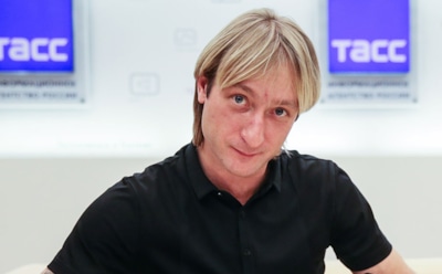 Евгений Плющенко поддержал не попавшую в финал Гран-при Медведеву