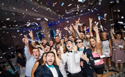 Как весело отметить новогодний корпоратив