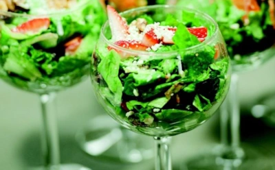 Пять лучших салатов на Новый год 2019