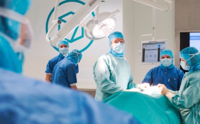 В Китае хирург заставил пациента заплатить посреди операции