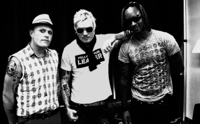 The Prodigy показала кулачные бои в клипе Timebomb Zone