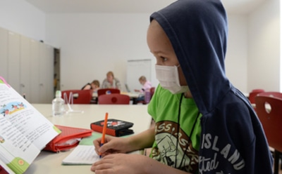 В Москве семья с онкобольными детьми съехала из квартиры из-за травли