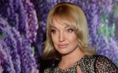 Анастасия Волочкова объяснила снимок с неизвестным мужчиной