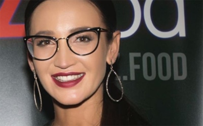 7 знаменитостей с плохим зрением