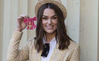 Принц Чарльз наградил Киру Найтли Орденом Британской империи