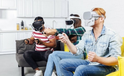 Для VR-шлемов создали приставку, имитирующую запахи, ветер и дождь