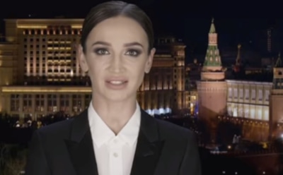 Бузова в новом клипе предстала в образах Снегурочки и президента