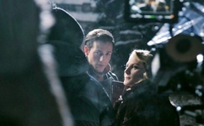 Литвинова показала поцелуй с Хуратовым со съемок «Северного ветра»