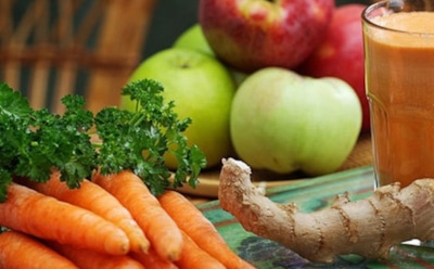 Морковь и яблоки помогут предотвратить рак