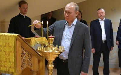 Владимир Путин встретил Рождество с перевязанным пальцем