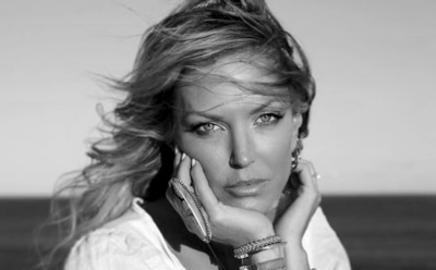 Топ-модель Аннализ Браакензик покончила с собой после депрессивных постов