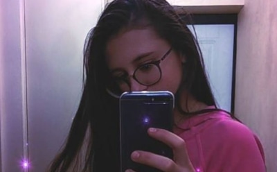 Ученые: селфи снижают интеллект и стирают память