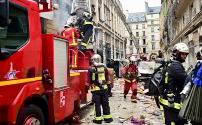 В Париже четверо погибли после взрыва в булочной, ранено 20 человек