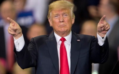 Предполагаемая любовница Трампа обвинила полицию в спланированном аресте