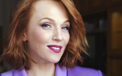 Альбина Джанабаева впечатлила фанатов снимком без макияжа