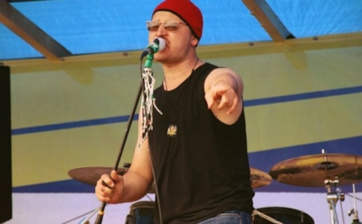 Музыканта обвинили в призывах к терроризму из-за песни «Убить президента»