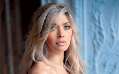 Вера Брежнева впечатлила фотографией с Мальдив без макияжа