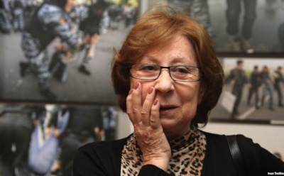 Лия Ахеджакова осудила Максима Галкина за обидные шутки