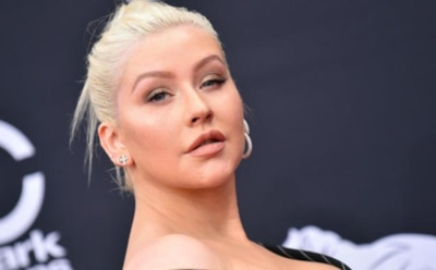 Кристина Агилера разыграла посетителей кофейни