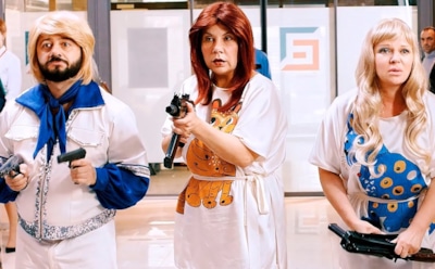 Сиквел «Бабушки легкого поведения» лидирует в российском прокате