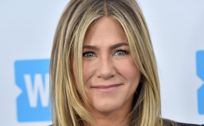 СМИ: 50-летняя Дженнифер Энистон решилась на омолаживающие процедуры