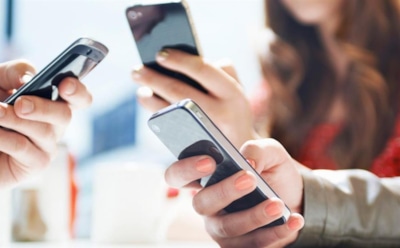 Отказ от смартфона перед сном поможет избавиться от интернет-зависимости