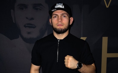 Рамзан Кадыров подарил отцу Хабиба Нурмагомедова «Мерседес»