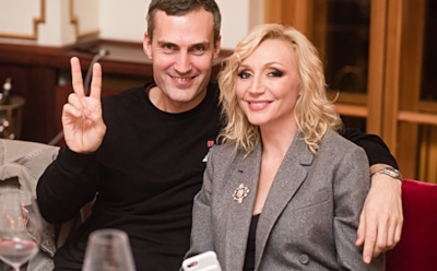 Орбакайте показала танец своего мужа на индийской свадьбе