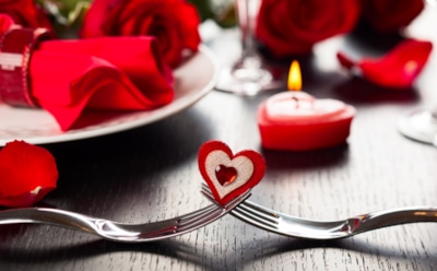 День святого Валентина: история праздника и поздравление от Google