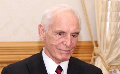 Василия Ланового не пустили на борт самолета