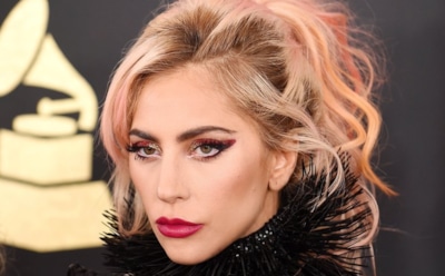 Леди Гага объяснила ошибку в тату алкогольным опьянением