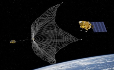 Британцы испытали спутник, собирающий космический мусор