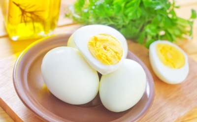 Куриные яйца возглавили список продуктов, сжигающих жир на животе
