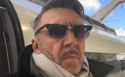 Сергей Шнуров перепел хит «Цвет настроения синий»