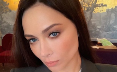 Настасья Самбурская показала интерьер своей двухэтажной квартиры