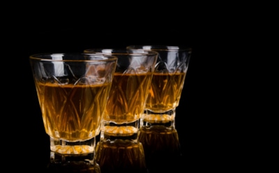 ВЦИОМ: 73% россиян объяснили традицией употребление алкоголя