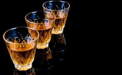 Определены дозы алкоголя и сигарет, способные вызвать рак